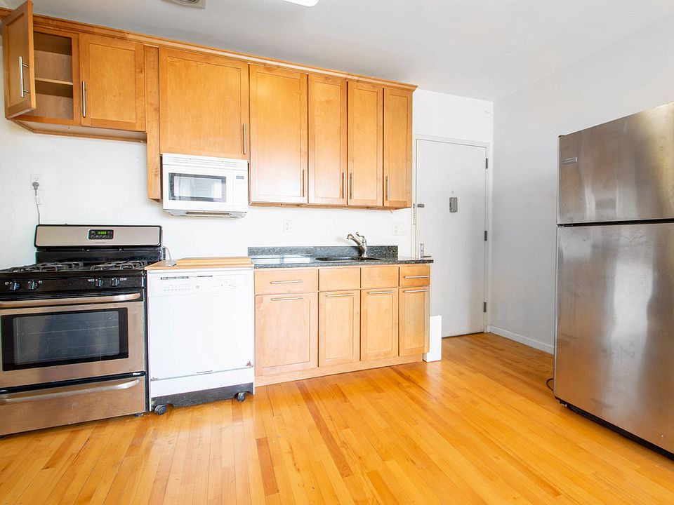 1st image of 62 Clermont Ave APT 501