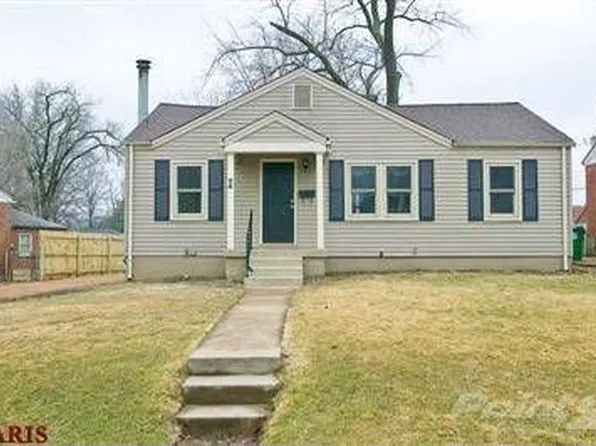 28 Constance Ct, Saint Ann, MO 63074