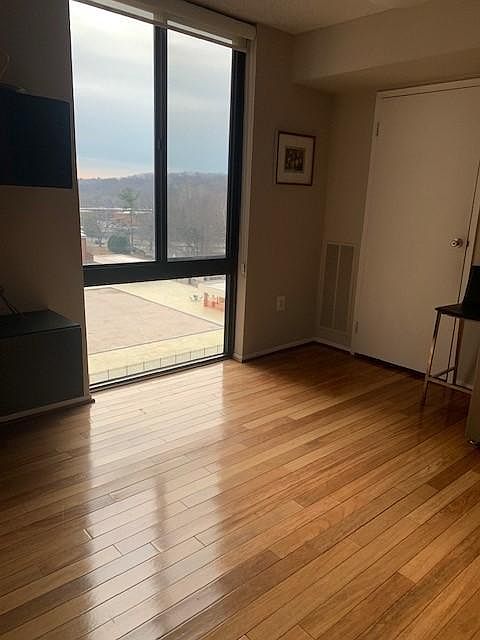 1st image of 4500 S Four Mile Run Dr APT 516