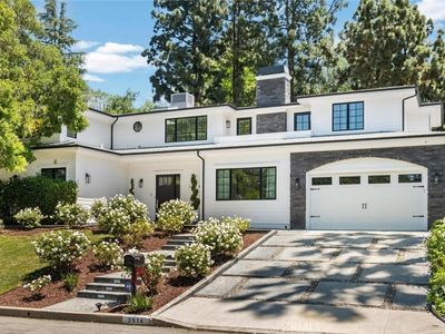 3914 Woodfield Dr, Sherman Oaks, CA, 91403