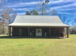 162 Jake Smith Rd, Carriere, MS 39426