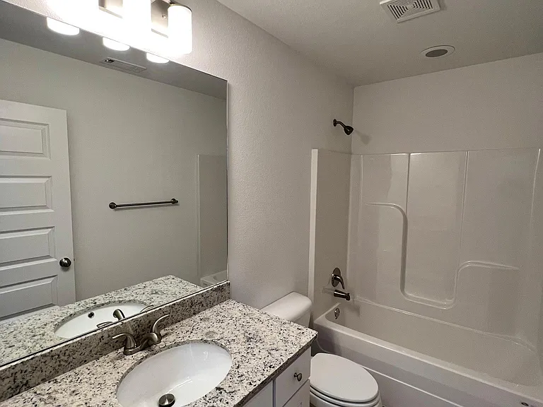 502 Cresswell Dr — Photo 15
