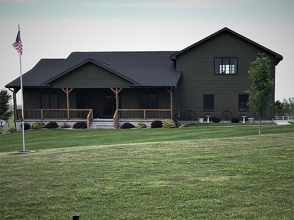 3rd image of 280 Rainbow Ln