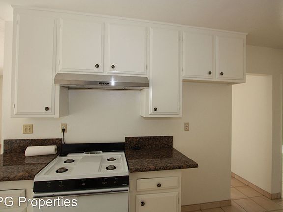 3rd image of 2133 E Almont Ave APT A