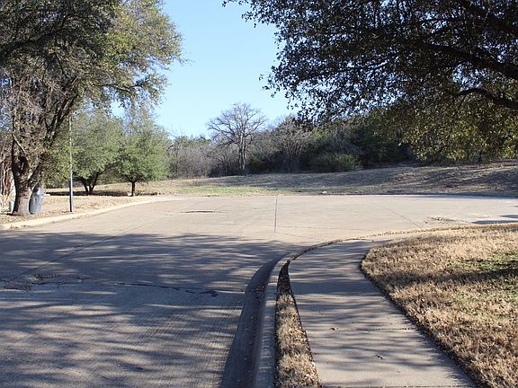 5th image of 8367 Deep Green Dr