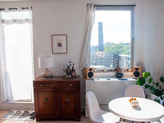2nd image of 250 Bedford Ave #508
