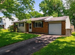 905 W Martindale Rd, Englewood, OH 45322