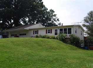 109 Berkeley Ln, Evington, VA 24550