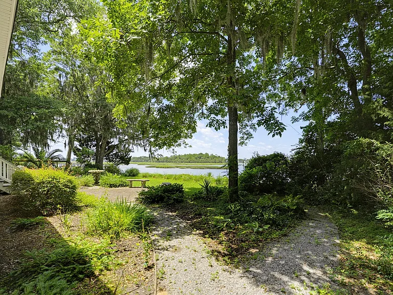 371 Cottage Farm Dr — Photo 31