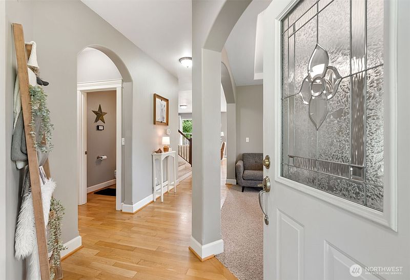 5th image of 17845 Irwin Street SW