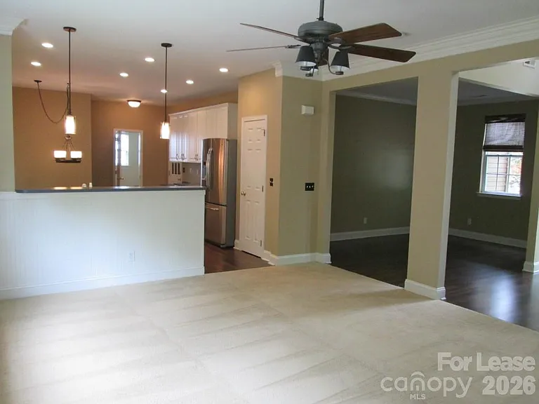 9513 Wilson Hall Dr — Photo 3
