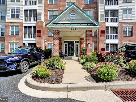 2nd image of 1603 Martha Ct Unit 203