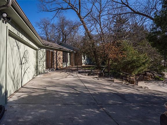 3rd image of 3008 Westdale Pl