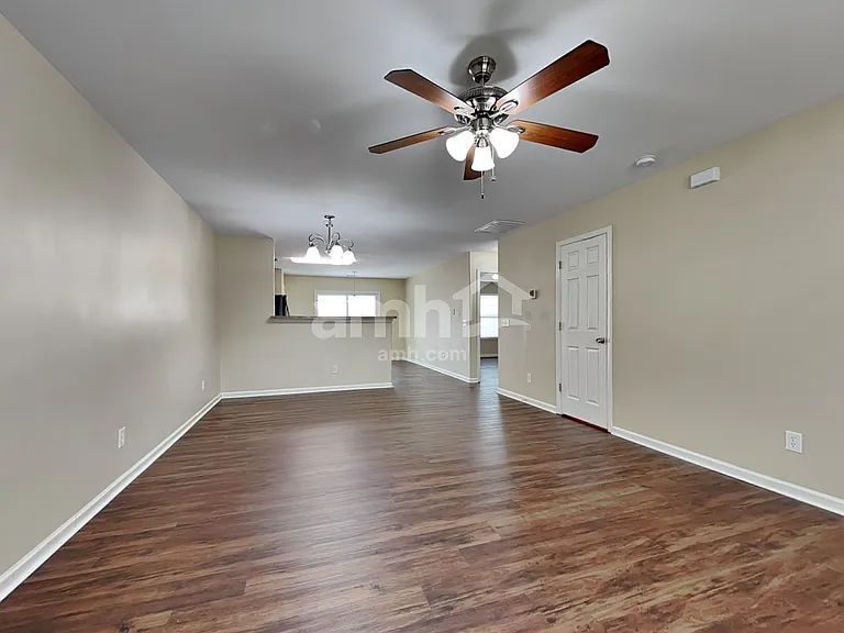 406 Flint Dr — Photo 5