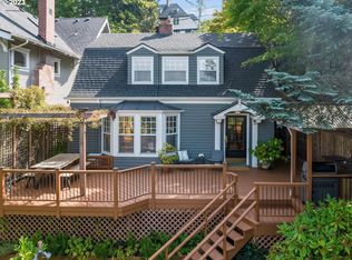 2798 SW Montgomery Dr, Portland, OR 97201