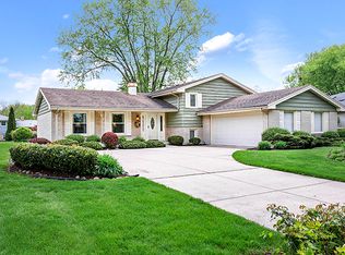 7609 Knottingham Ln, Downers Grove, IL 60516