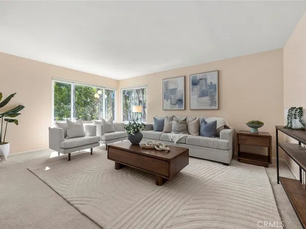 22392 Woodgrove Rd, Lake Forest, CA 92630