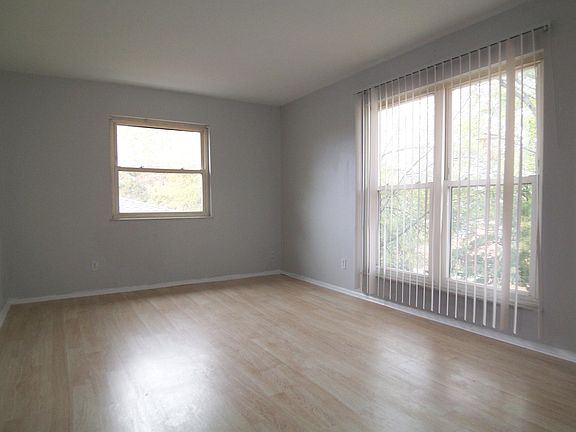 2nd image of 10366 Parkman Dr APT C