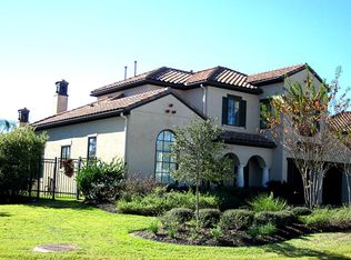 22 Gauntlet Dr, Spring, TX 77382