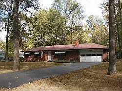 1st image of 338 E Hickory Ln
