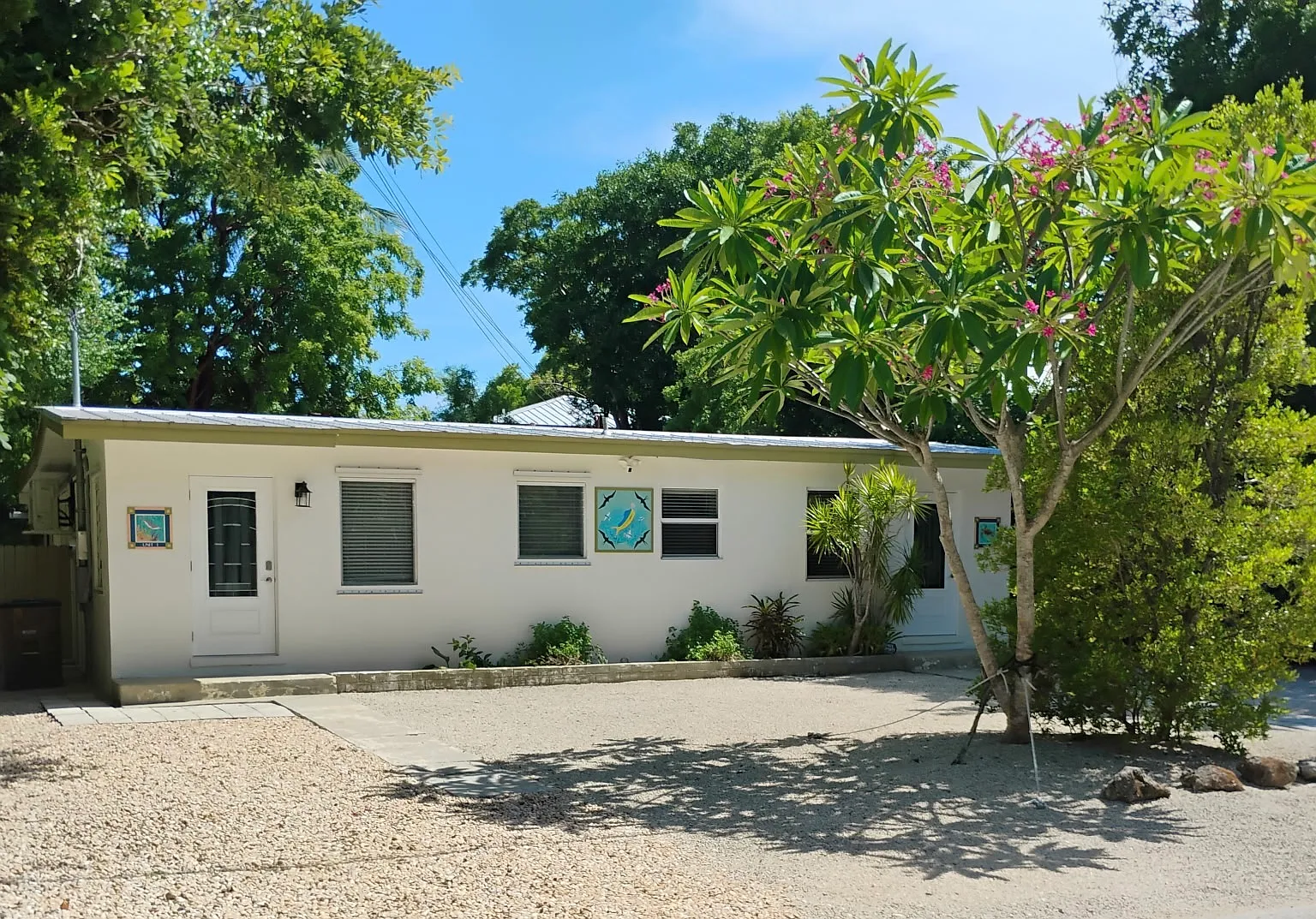 1 bed, 700 sqft, $1,900 — Photo 1