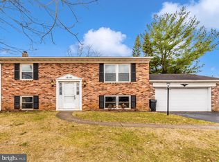 18345 Woodside Dr, Hagerstown, MD
