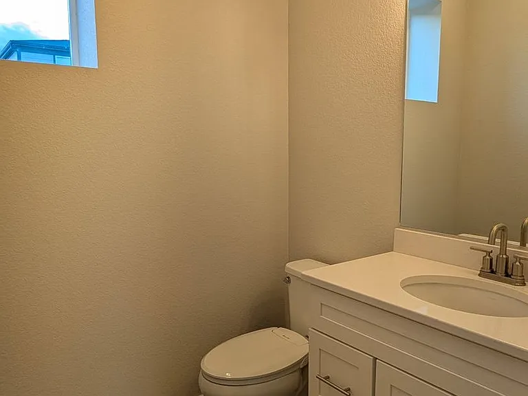 2419 Zorro Hts — Photo 10