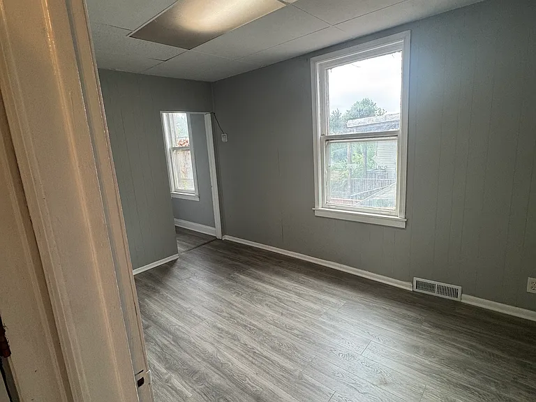 7250 S Langley Ave #2F — Photo 9