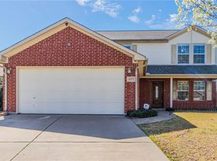 9777 Stoney Bridge Rd, Fort Worth, TX 76108