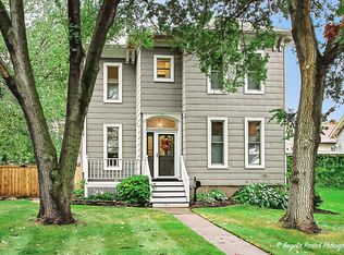 452 North Ave, Waukegan, IL 60085