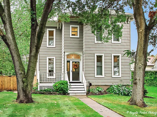 452 North Ave, Waukegan, IL 60085