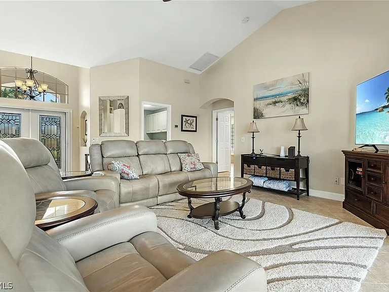 2013 SW 31st Ter — Photo 6