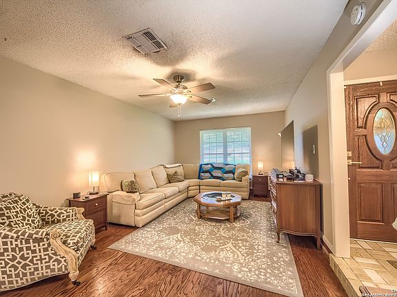 5th image of 3431 Sugarhill Dr