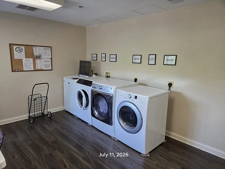 605 Barrington Ave #358 — Photo 14