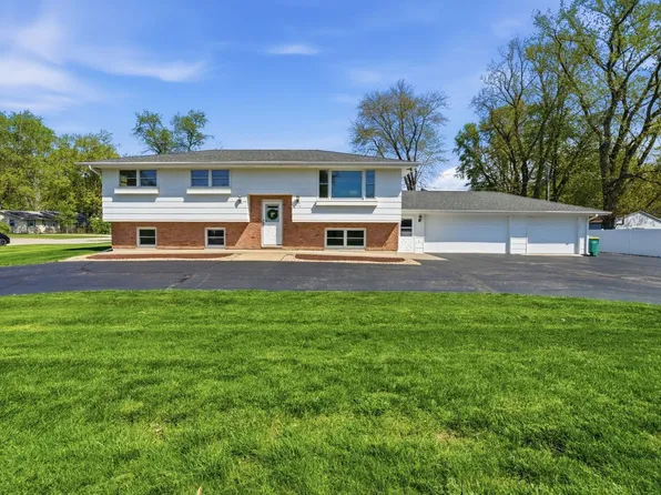 406 Becky Ln, Wilmington, IL 60481