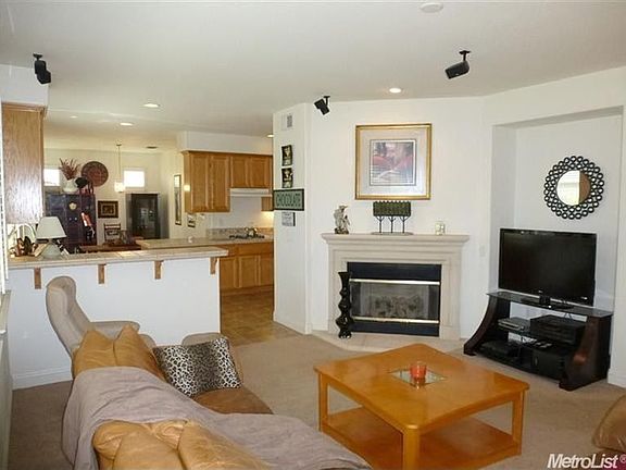 4th image of 6709 Rose Bridge Dr