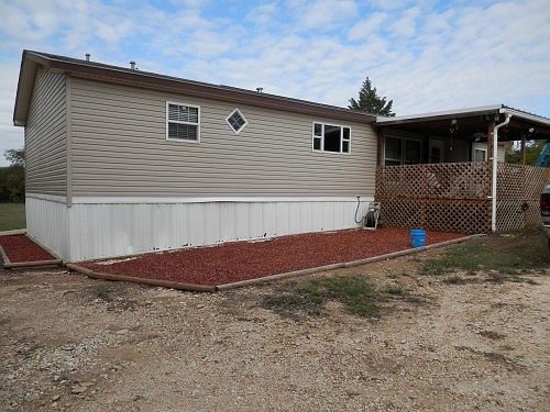 3rd image of 205 Avenue G