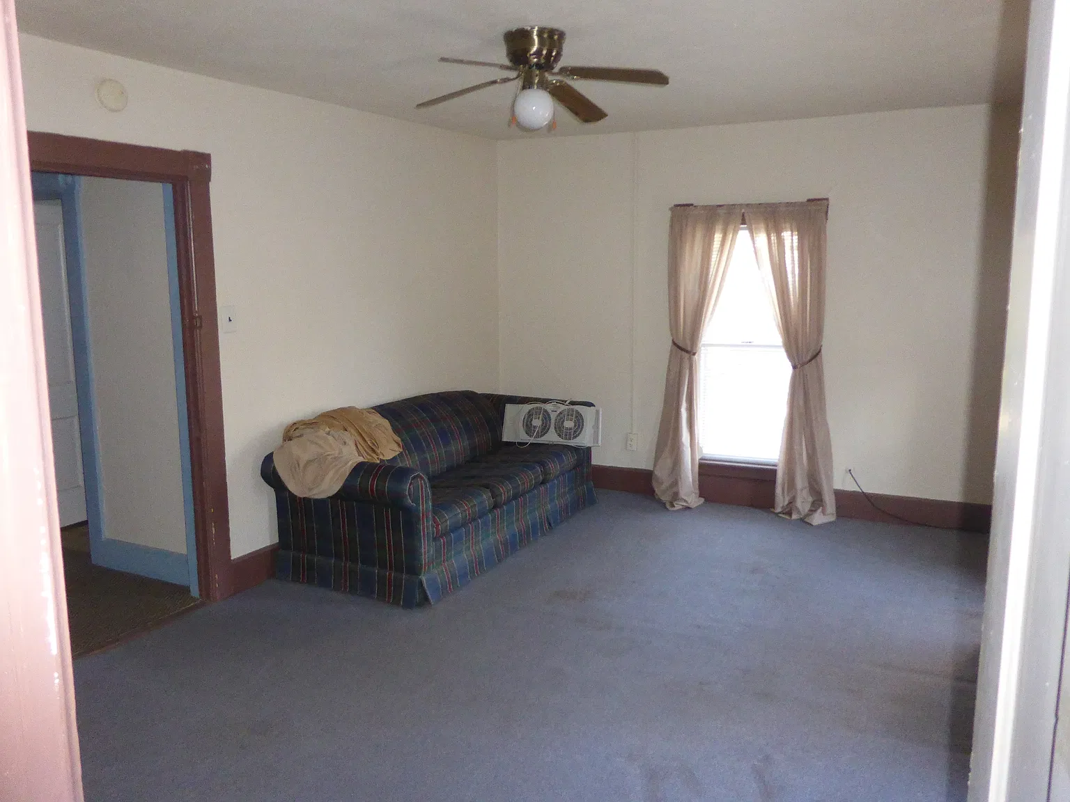 314 Lynn Avenue - 2 — Photo 2