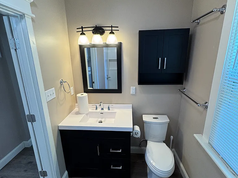 452 W Adams St #1 — Photo 20