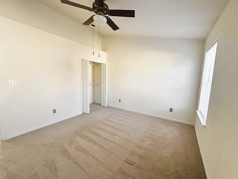 1812 Abbotsbury Way — Photo 32