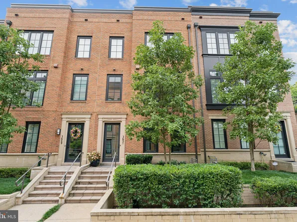 3651 Chevy Chase Lake Dr, Chevy Chase, MD 20815