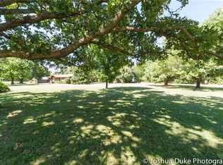 4600 W Seaton Dr, Springdale, AR 72762