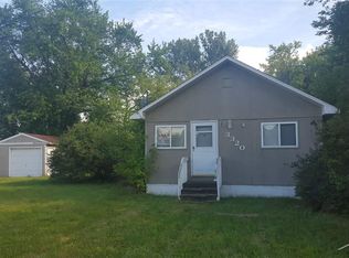 3320 E Hemphill Rd, Burton, MI 48529