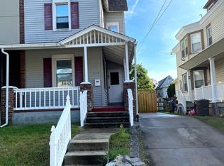 624 Benson St, Philadelphia, PA 19111