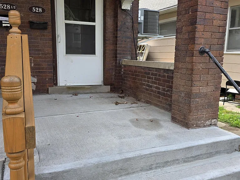 528 S 26th Ave #B — Photo 1