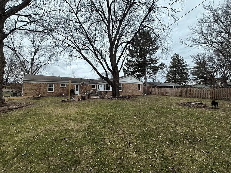 101 York Dr — Photo 38