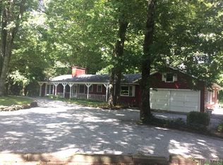 134 Ridge Rd, Highlands, NC 28741