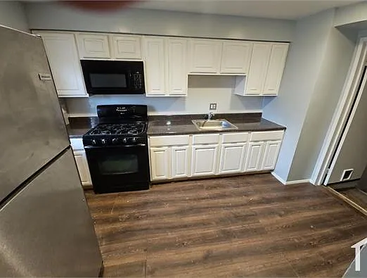 620 West Kingsway — Photo 7