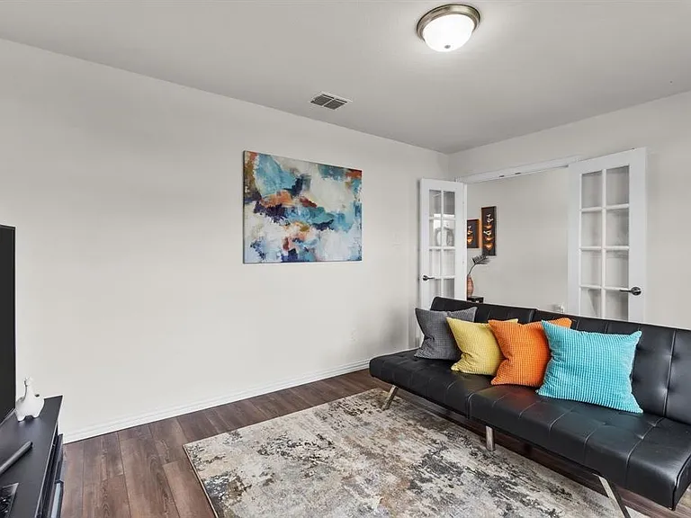671 Farmstead Dr — Photo 35