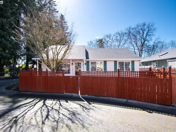 1817 NE Edge Park Loop, Vancouver, WA 98663